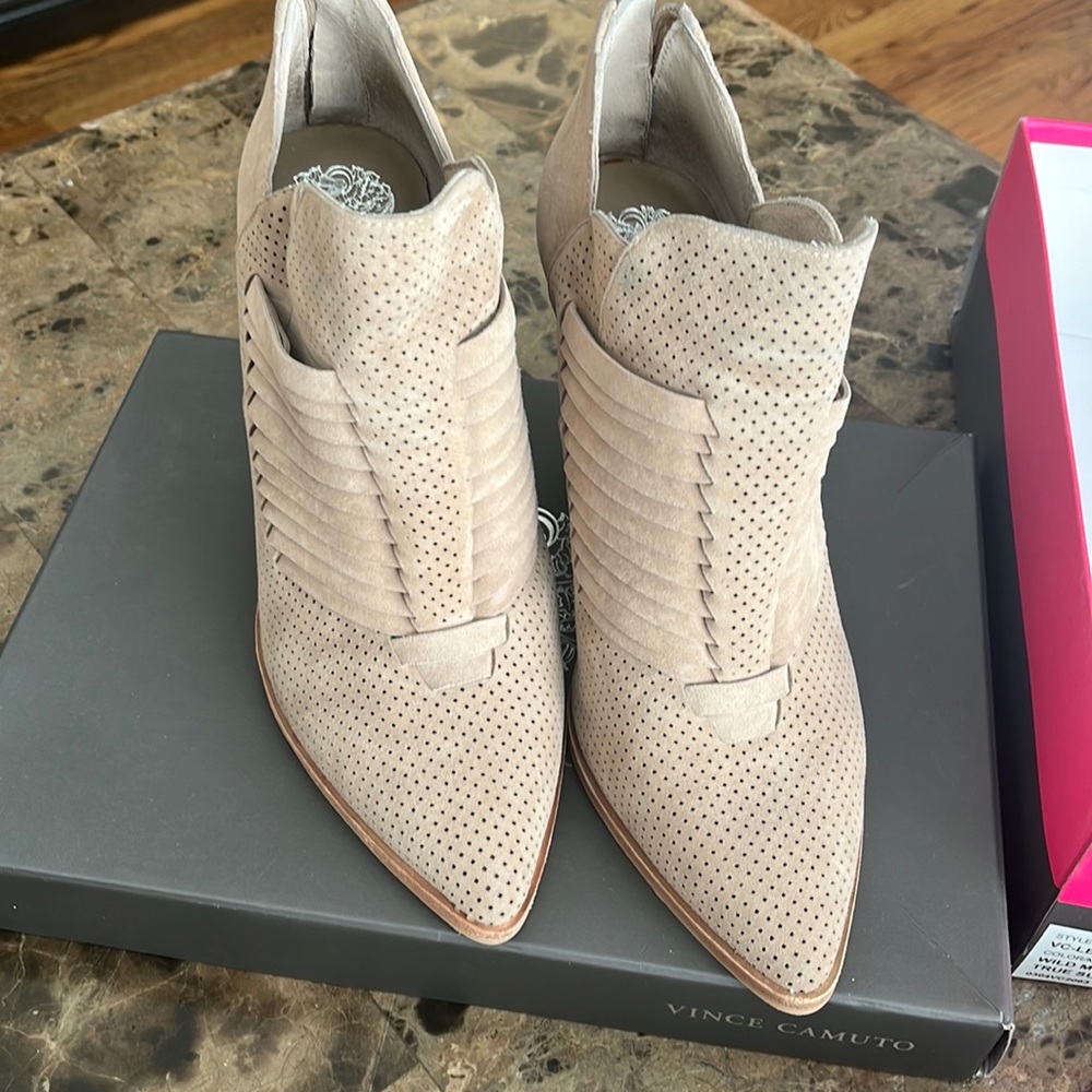 Vince Camuto bootie